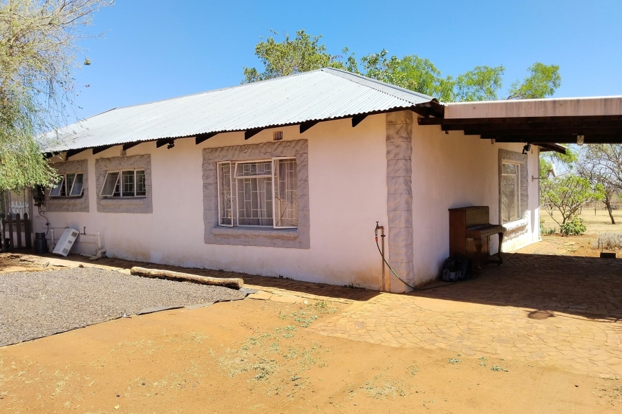 14 Bedroom Property for Sale in Schietfontein North West